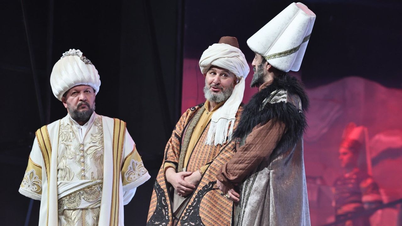 Büyükşehir’in “Sinan” oyunu İstanbul’da göz doldurdu