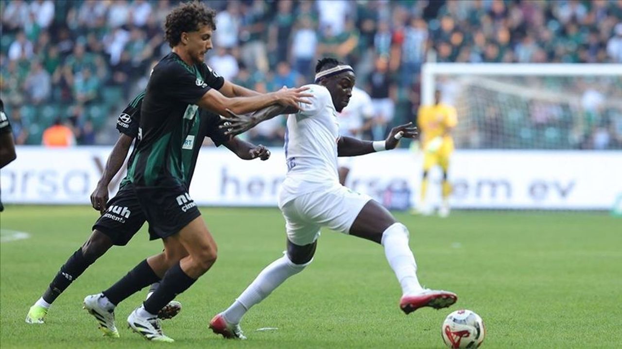 Çaykur Rizespor ile Kocaelispor 24. randevuda