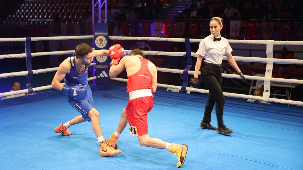 Darıca Ringe çıktı Türkiye Boks Şampiyonası’na Damga Vurdu