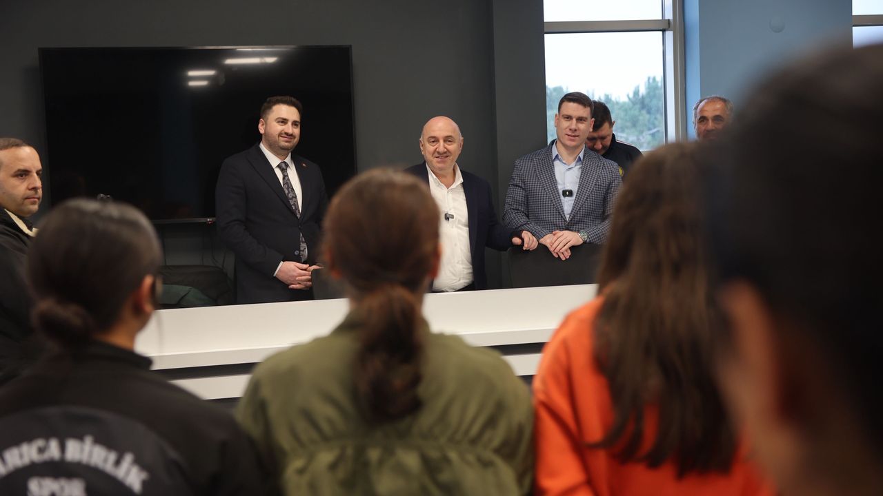 Darıca’da Gençliğe Yönelik Projeler Yerinde İncelendi