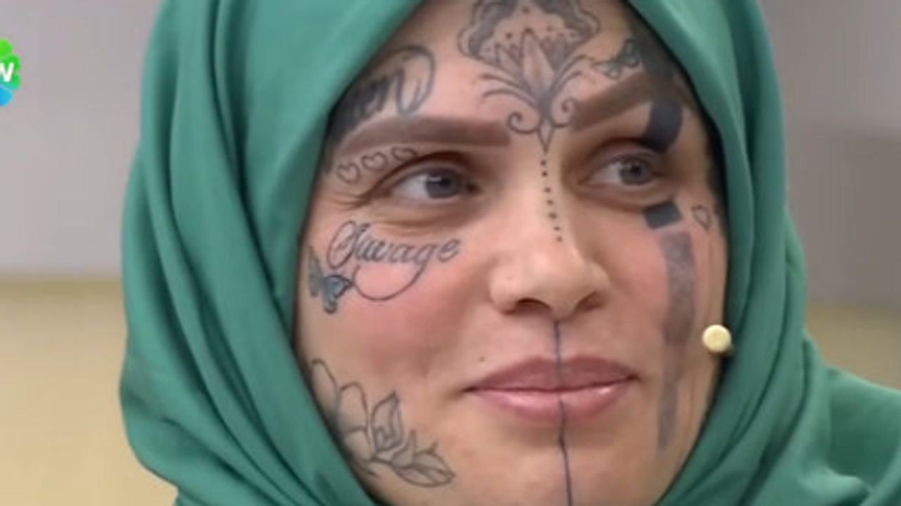 Didem Arslan Yılmaz’la Vazgeçme’ye katılan Nazan’ın dövmeleri dikkat çekti