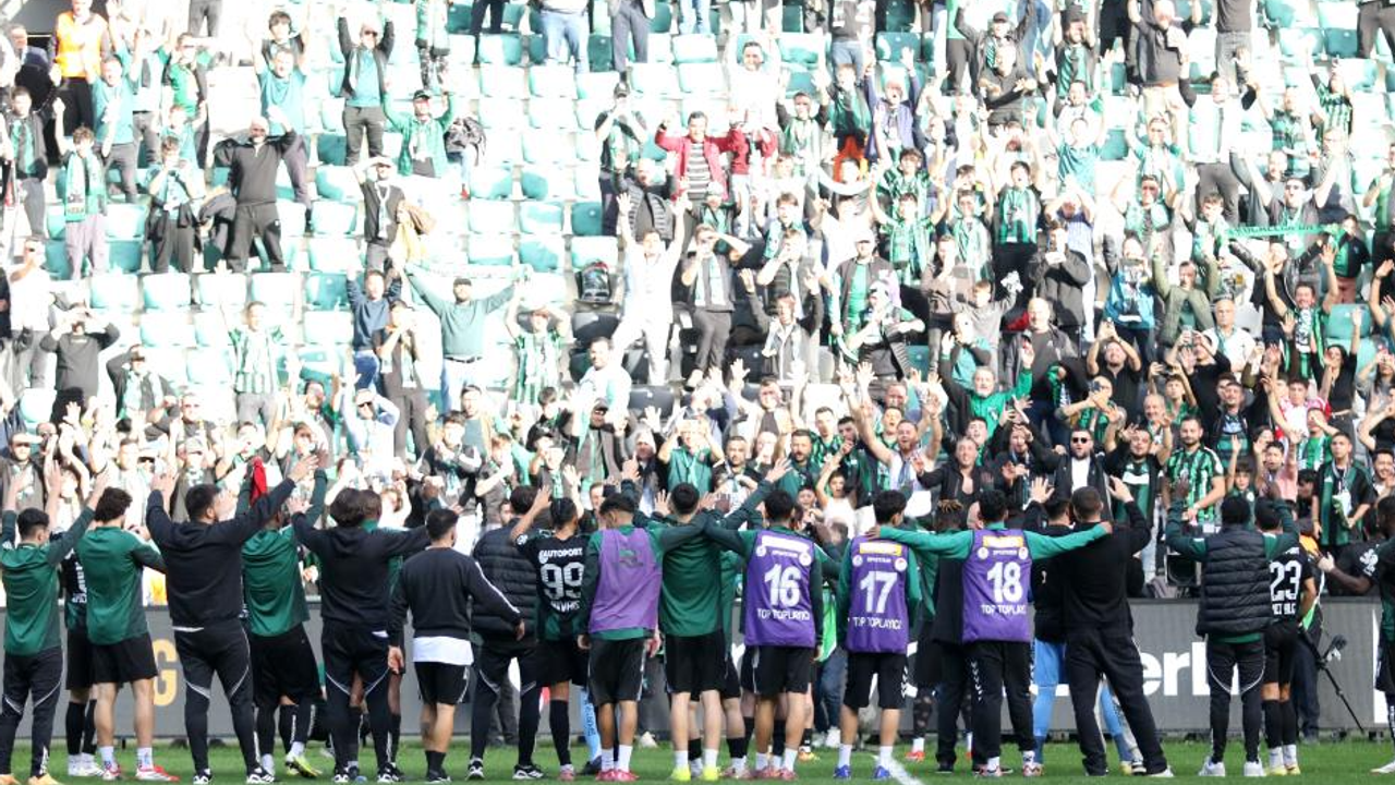 Kocaelispor Maçında 10 Bin Cezalıya Rağmen 17.266 Taraftar