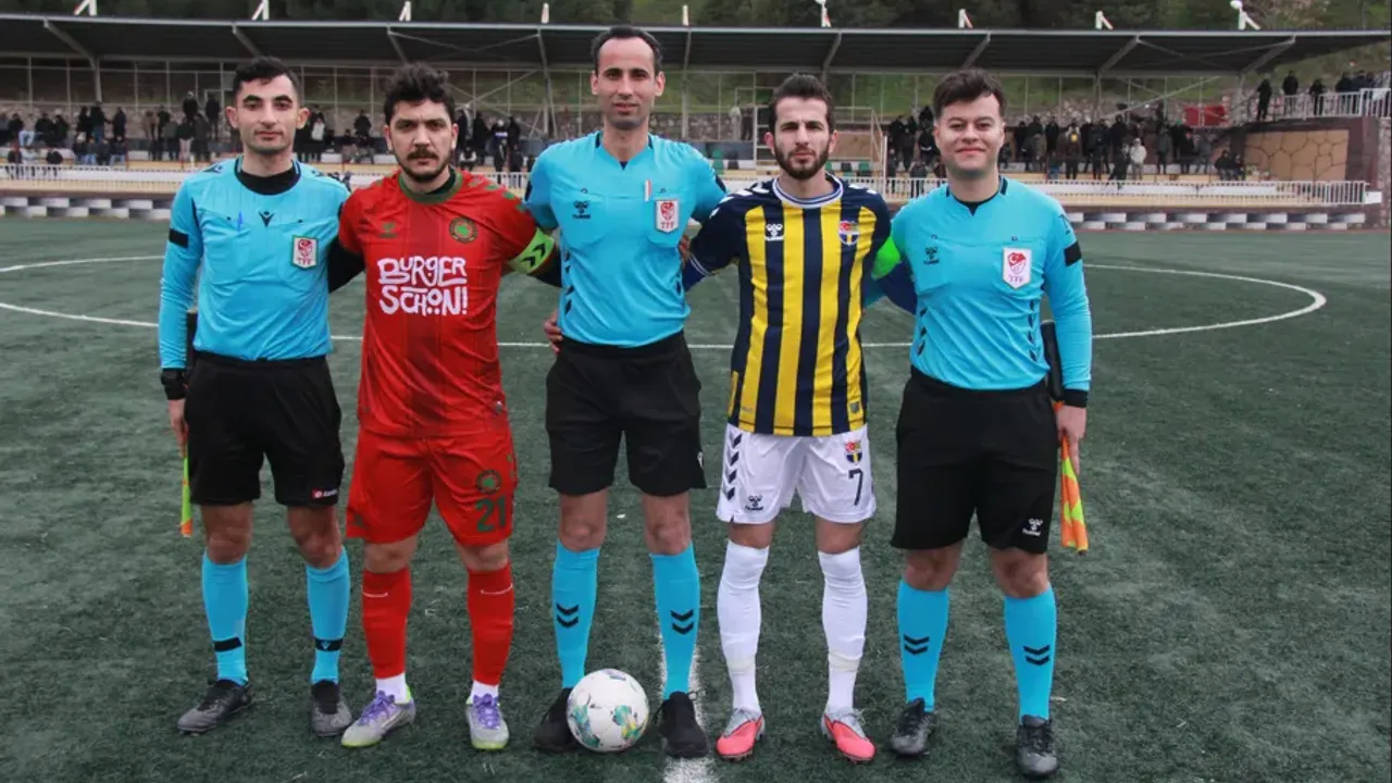 Derincespor AŞ, Turgutspor’u 1-0 Yenerek Play-Off Yolunda Avantaj Elde Etti