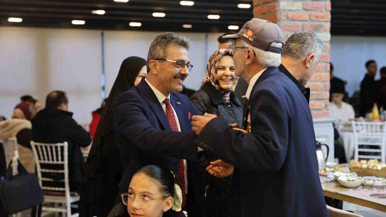Erenler Belediyesi’nden Şehit Aileleri, Gaziler ve Engellilere İftar Buluşması