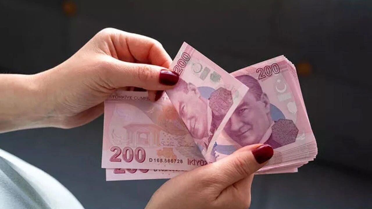 Emekli Maaşları Düzenlemesinde Dört Formüllü Yeni Paket