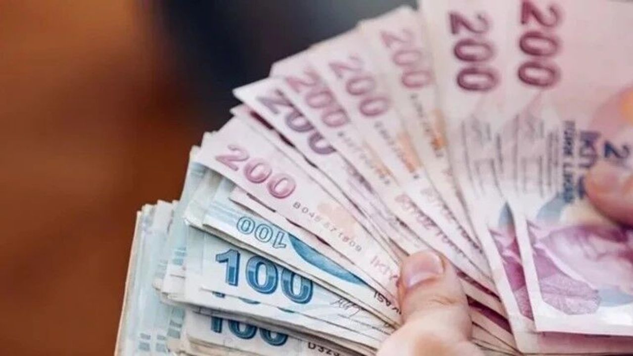 Emekliler İçin Yeni Kapı Aralandı: Detaylar Ortaya Çıkınca İlgi Arttı