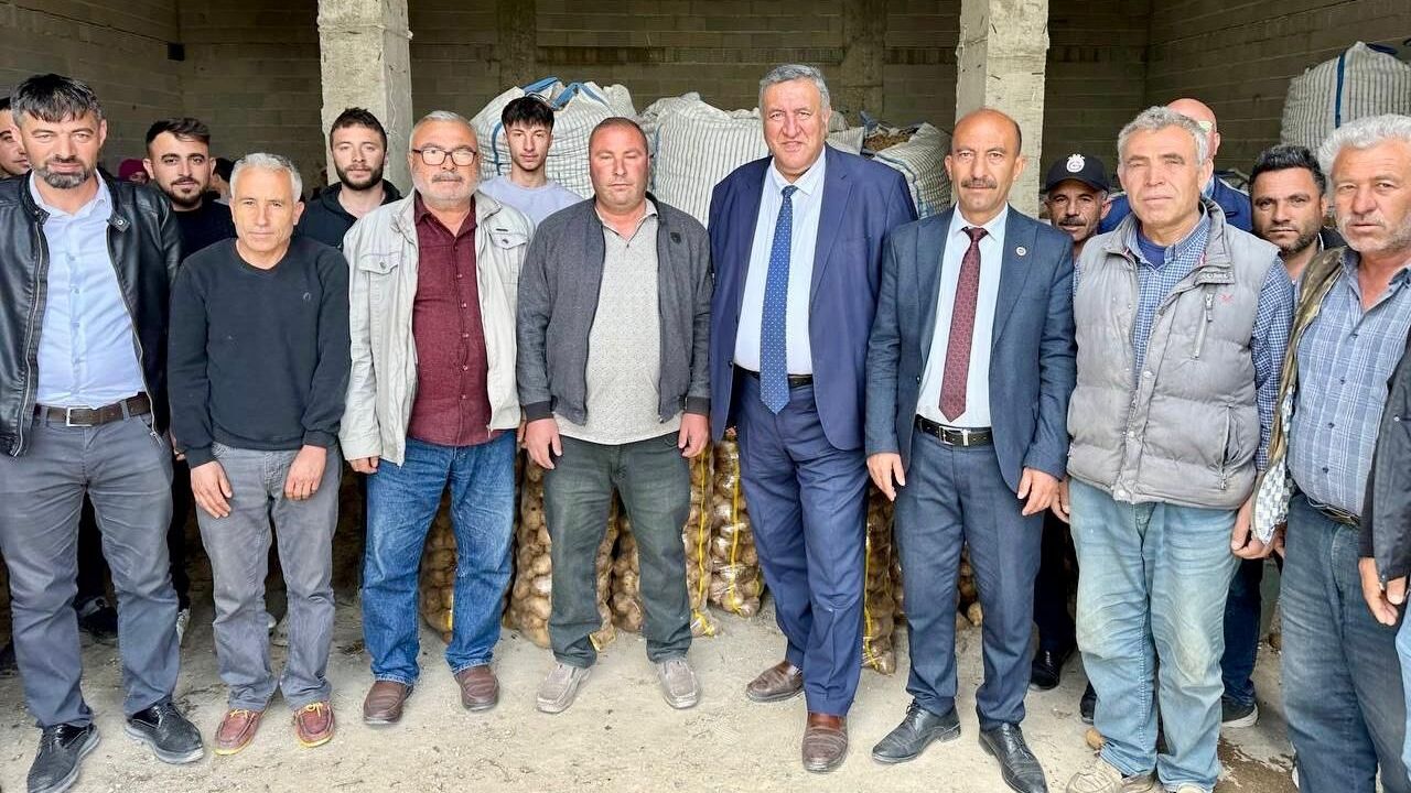 Ömer Fethi Gürer’den Genç Çiftçilere Arazi ve Faizsiz Kredi Teklifi