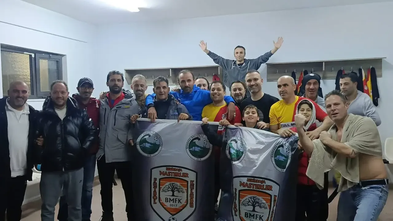 Full Medya Bekirpaşa A Grubu’nu Zirvede Tamamladı