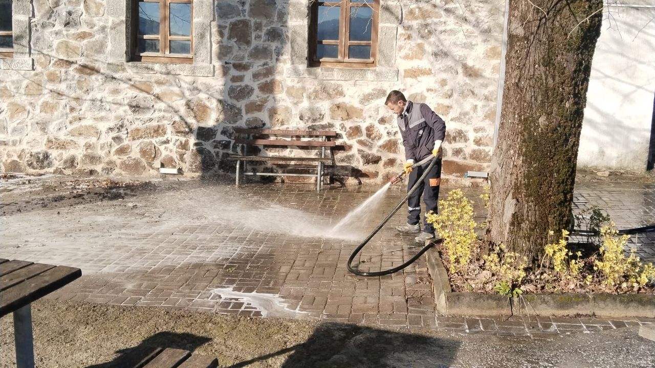Başiskele’de Ramazan Ayına Özel Cami Temizliği