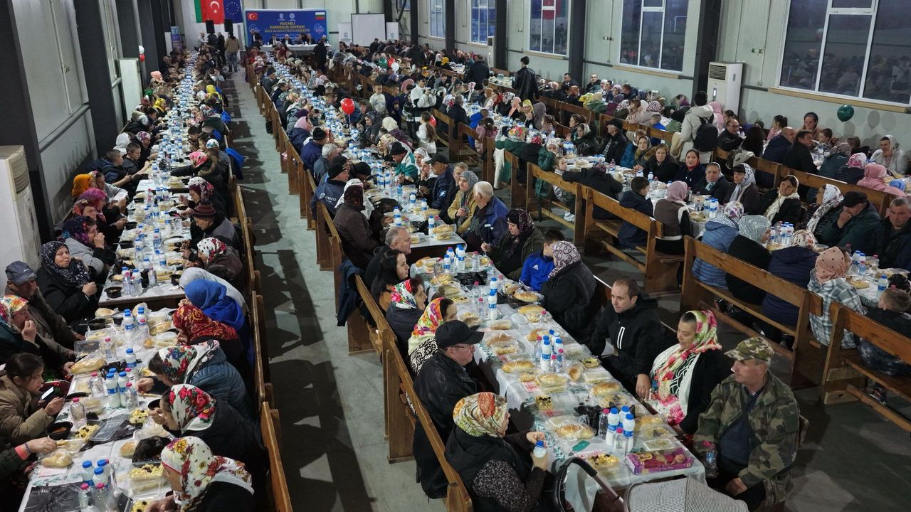 Tahir Büyükakın, Breznitsa Köyü’nde Soydaşlarla İftarda Buluştu