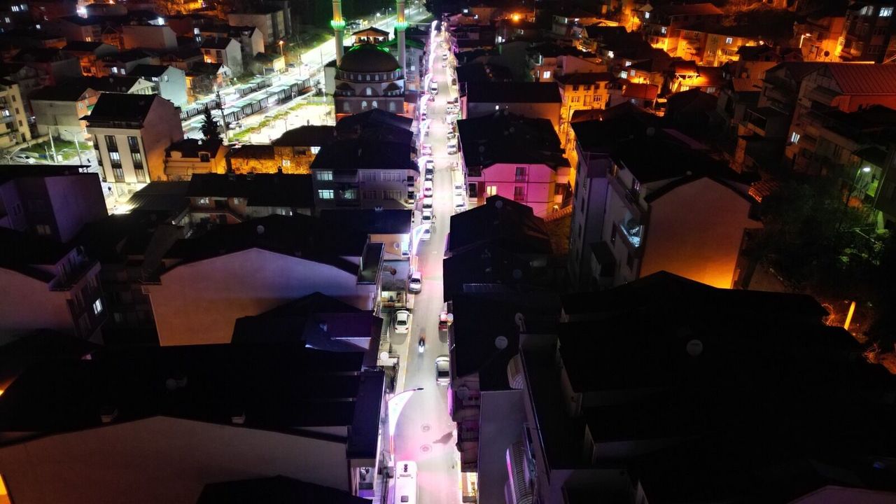 İzmit Belediyesi, Başaran Caddesi’ni Baştan Sona Yeniledi
