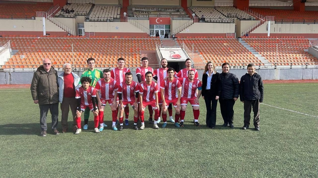 Kadıköyspor, Lider Çamlıtepespor’u 3-0 Mağlup Etti