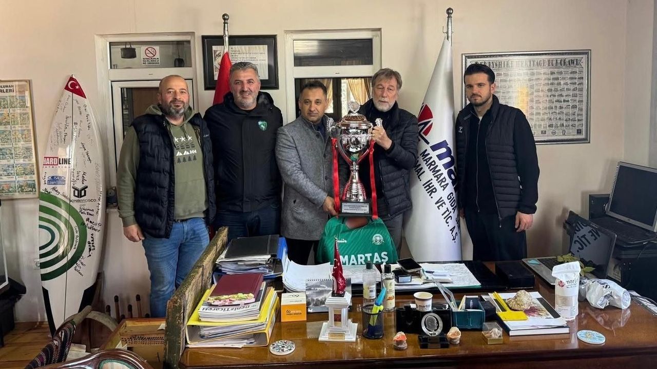 Kandıra GB Belediyespor Şampiyonluk Kupasını Selçuk Uztürk’e Götürdü
