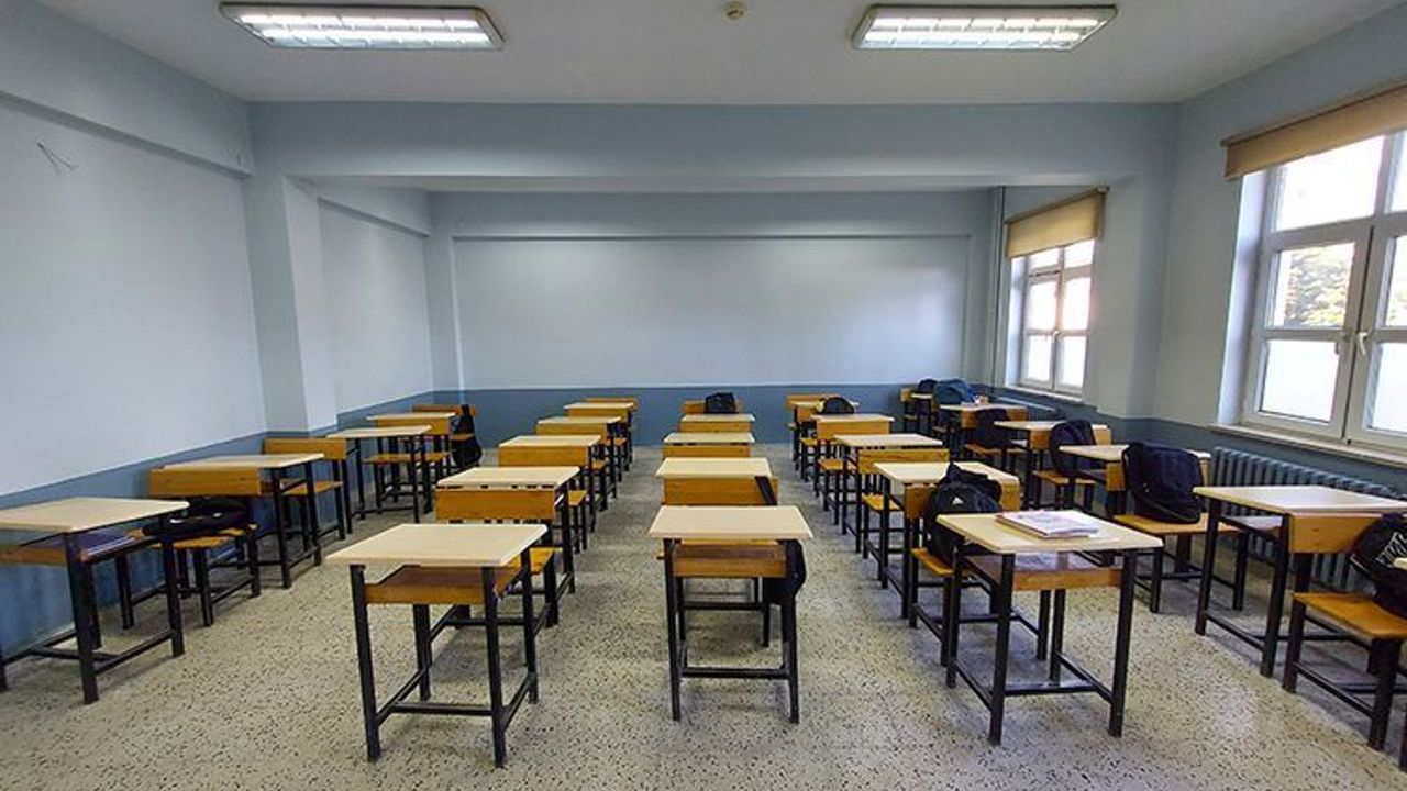 Karamürsel ve Gölcük’te yıkılan okullar yeniden inşa edilecek