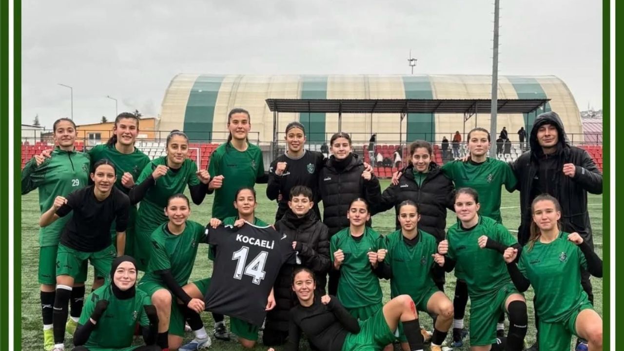 Kocaeli Bayan FK ligde kalmayı garantiledi