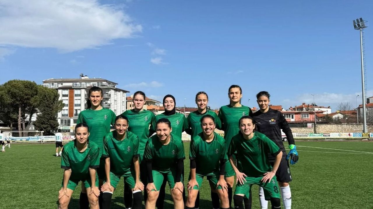 Kocaeli Bayan FK Denizli’den Üzgün Döndü