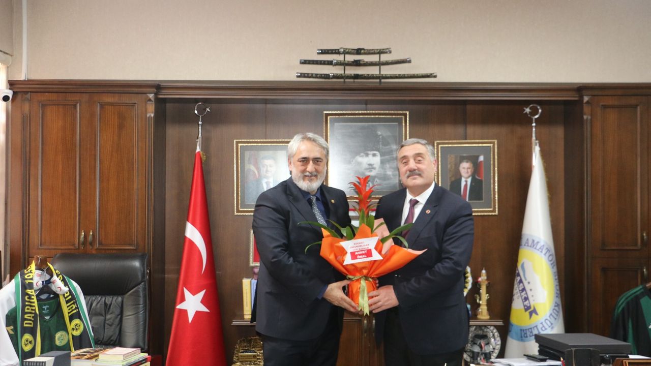 Kocaeli Erzurumlular Vakfı’ndan KASKF Başkanı Aydın’a Tebrik