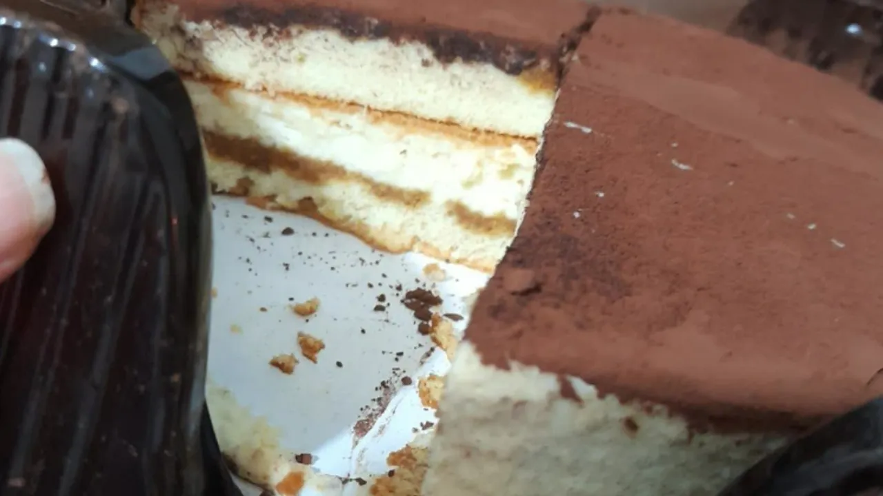 Kocaeli’de Aldığına Pişman Oldu: Tiramisu Tepkisi Sosyal Medyaya Taştı