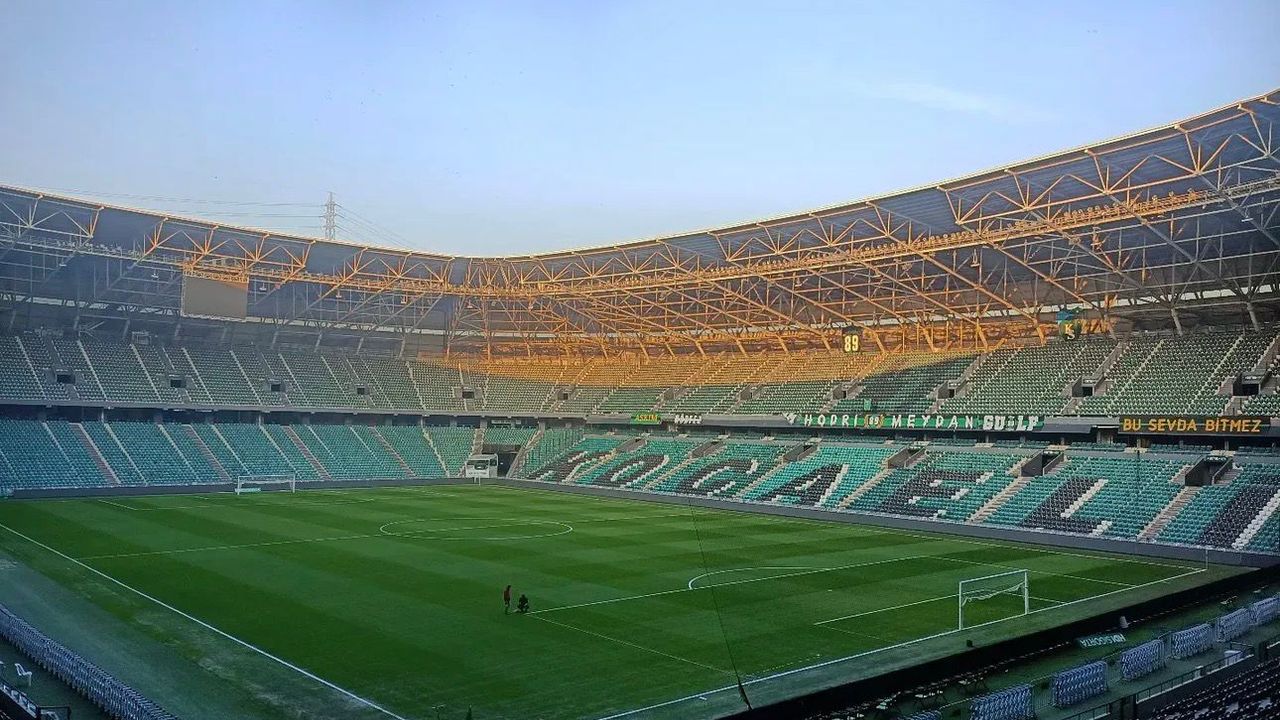 Beşiktaş Kocaeli Stadyumu’na Giriş Yaptı