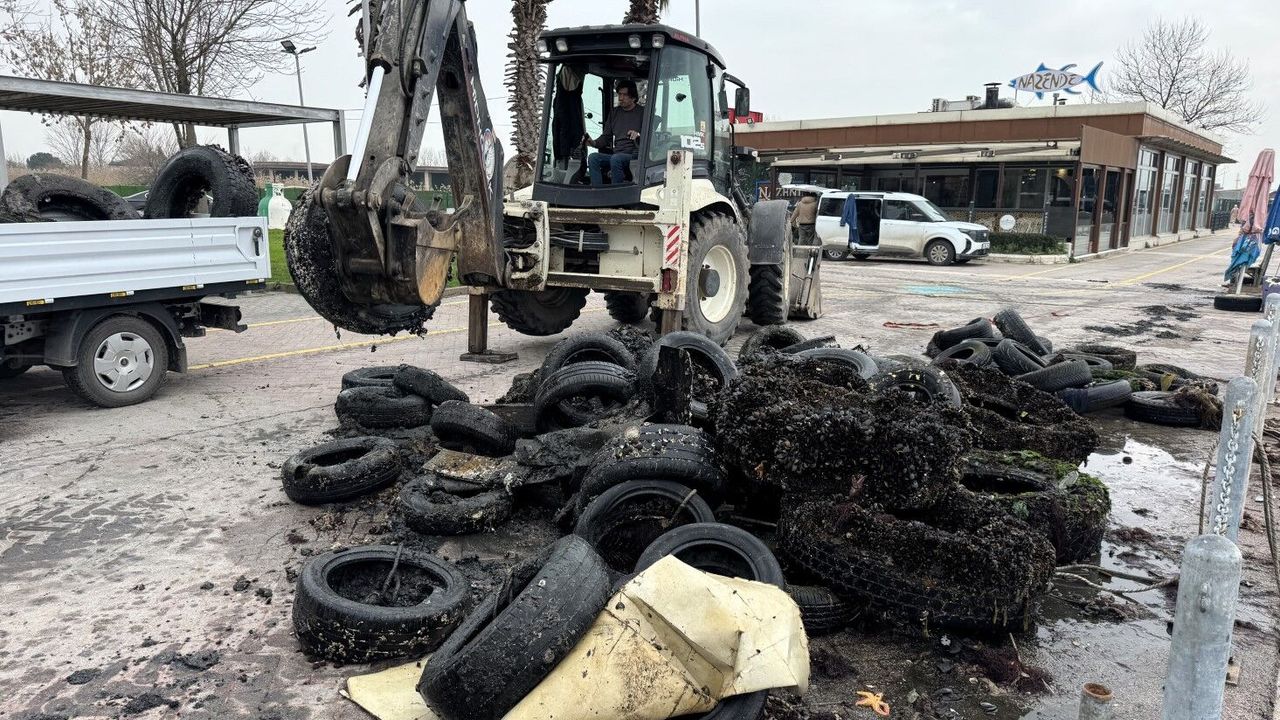 Körfez’de Deniz Dibi Temizliği: 50 Araç Lastiği Çıkarıldı