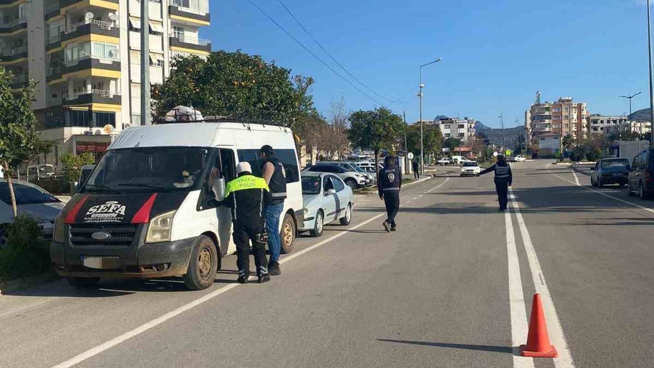 “Güven” Uygulamasında 3 Aranan Şahıs Yakalandı