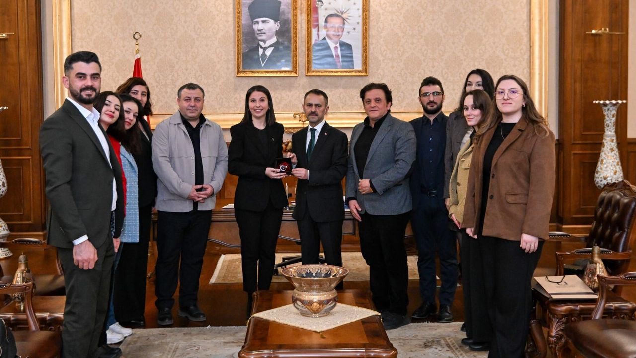 Mimarlar Odası Kocaeli Şubesi Yeni Yönetimi Vali Aktaş’ı Ziyaret Etti