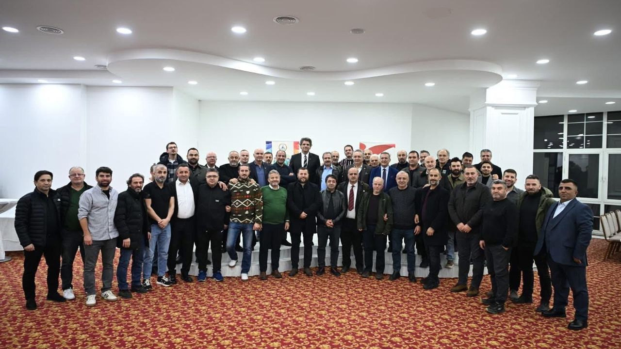 Mustafa Kocaman, Kartepe Veteranlar ile vefa gecesinde buluştu