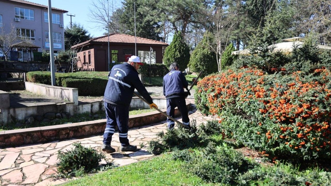 Kartepe’de Çevre Düzenlemesi Çalışmaları Sürüyor