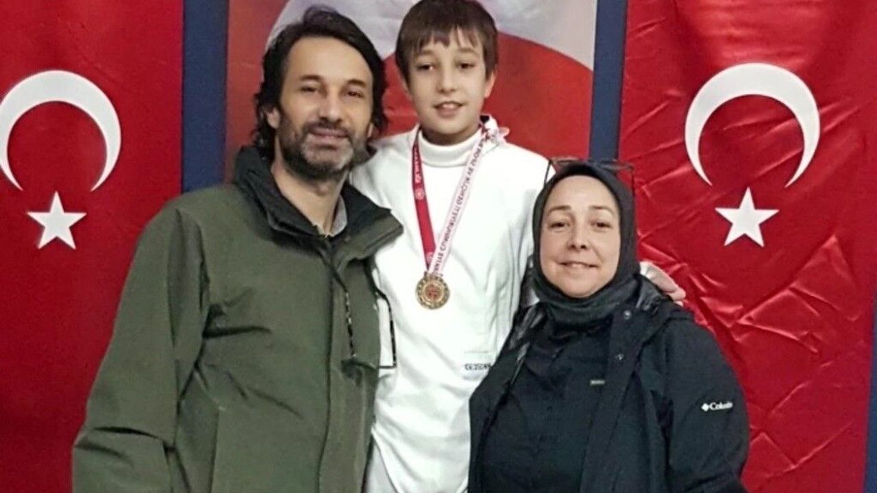 Uzuntarla’nın gururu: Salih Alioğlu il birincisi oldu