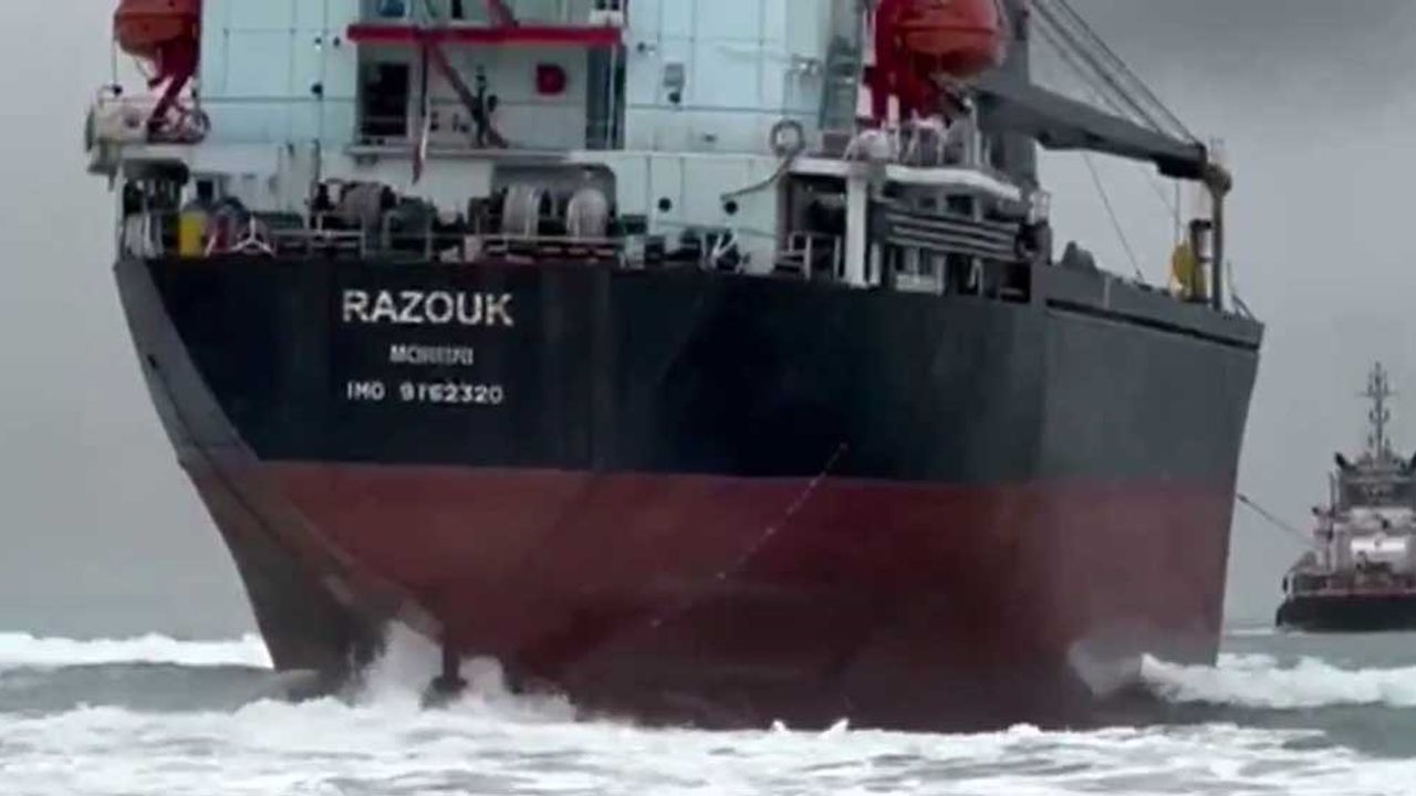 Karaya oturmuştu 7 gün sonra kurtarıldı: Razouk gemisi yüzdürüldü