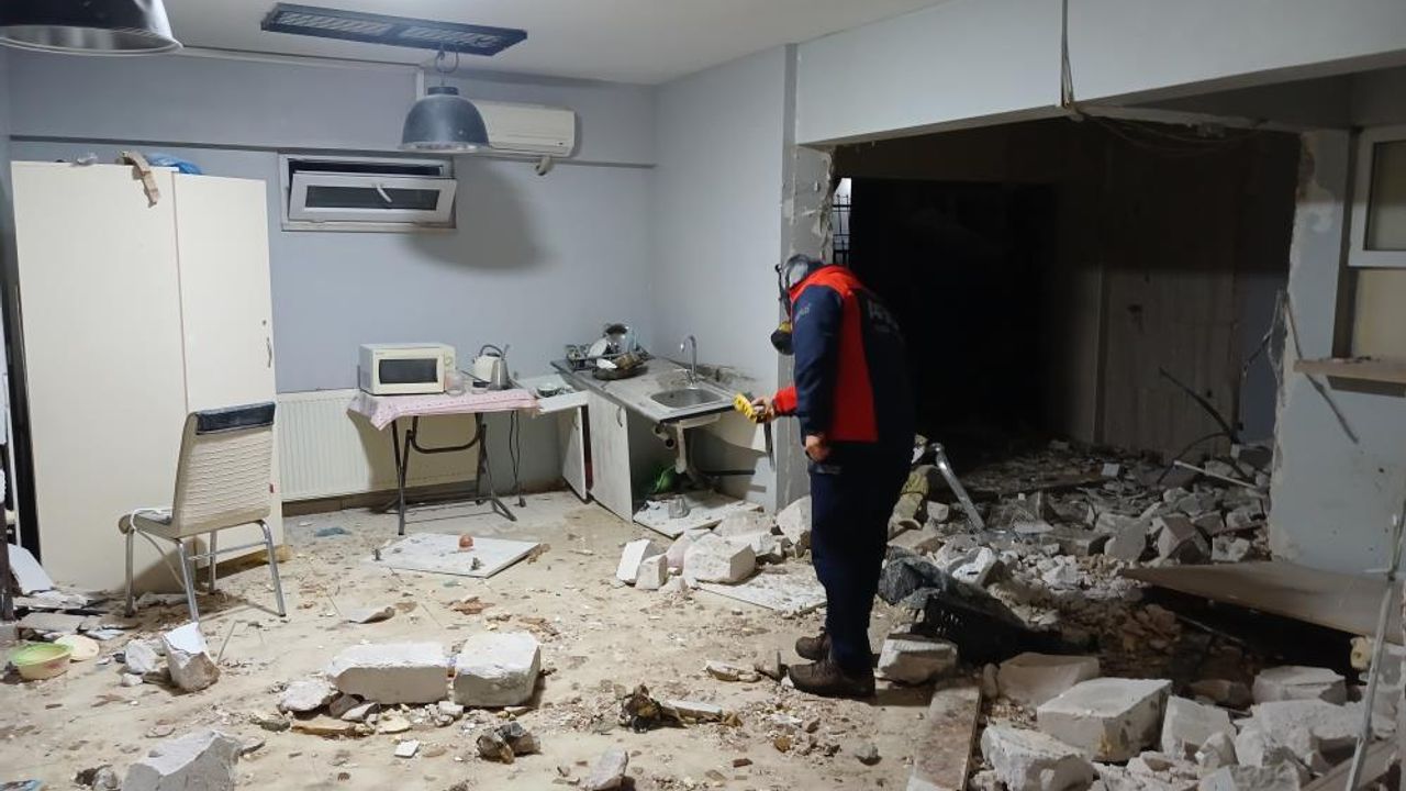 Sakarya Serdivan’da Kız Öğrenci Yurdunda Tüp Patladı: Öğrenciler Tahliye Edildi