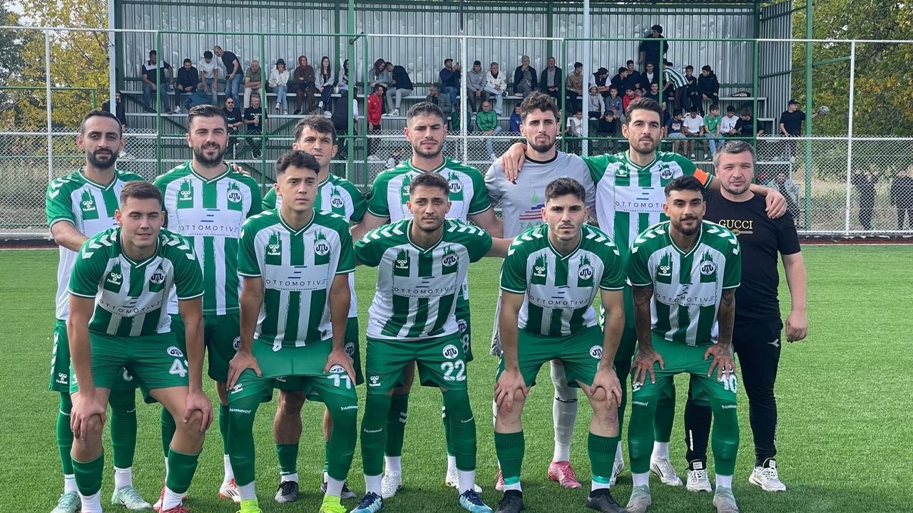 Suadiyespor ile İhsaniyespor Puanları Paylaştı: 3-3
