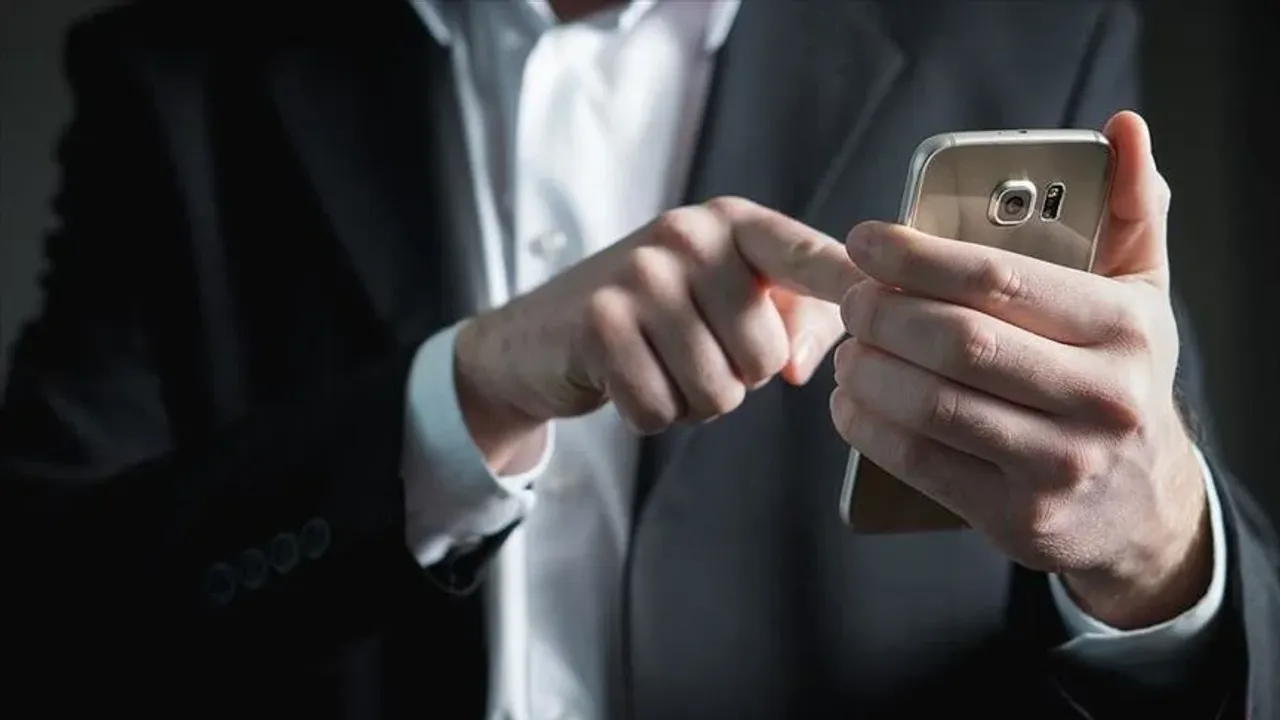 Nomofobi Yayılıyor: Telefonsuz Kalma Korkusu Alarm Veriyor