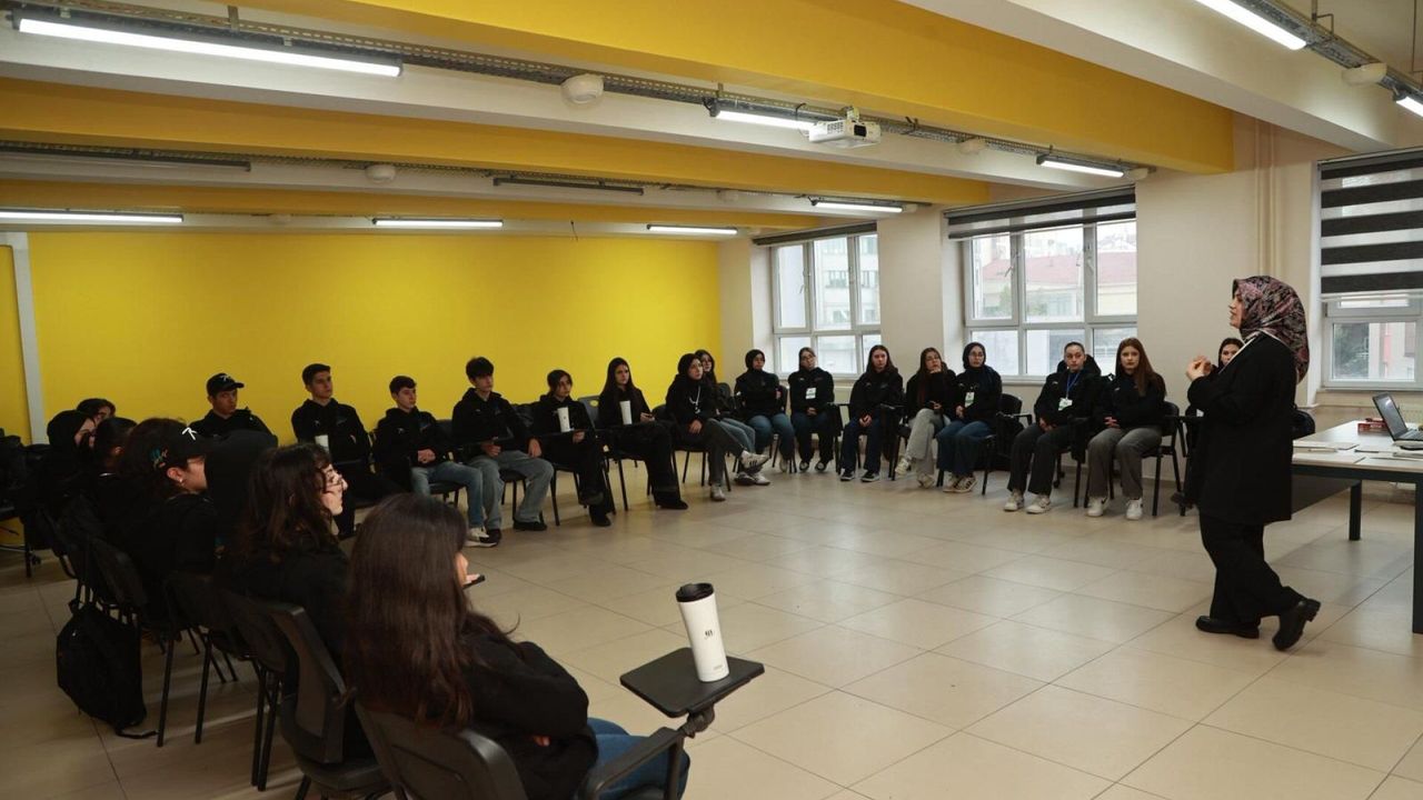 Gebze’de “41 Genç” Projesi Eğitimlerini Sürdürüyor