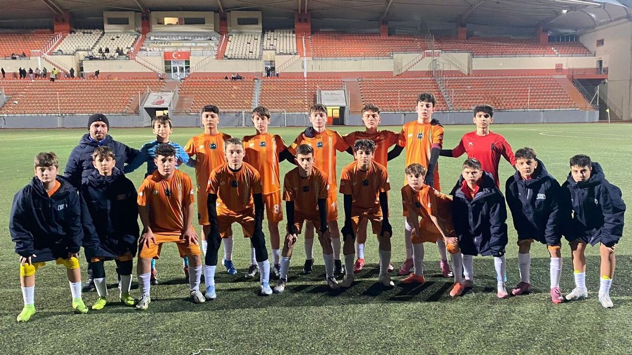 U14 Play-Off’ta Güneşspor Durmuyor: 4’te 4 ile Zirvede