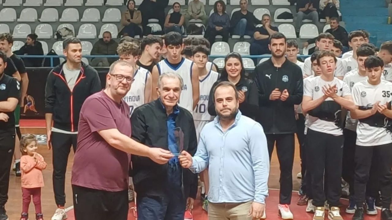 U16 Erkekler Basketbol Ligi Sinan Us sezonu tamamlandı