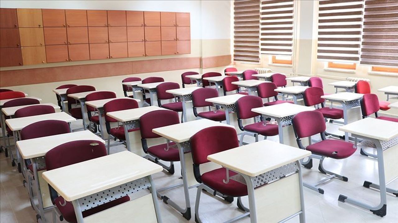 “Virüs Üretme” Akımı Okullara Sıçradı: Öğrenciler Sağlık Riski Altında