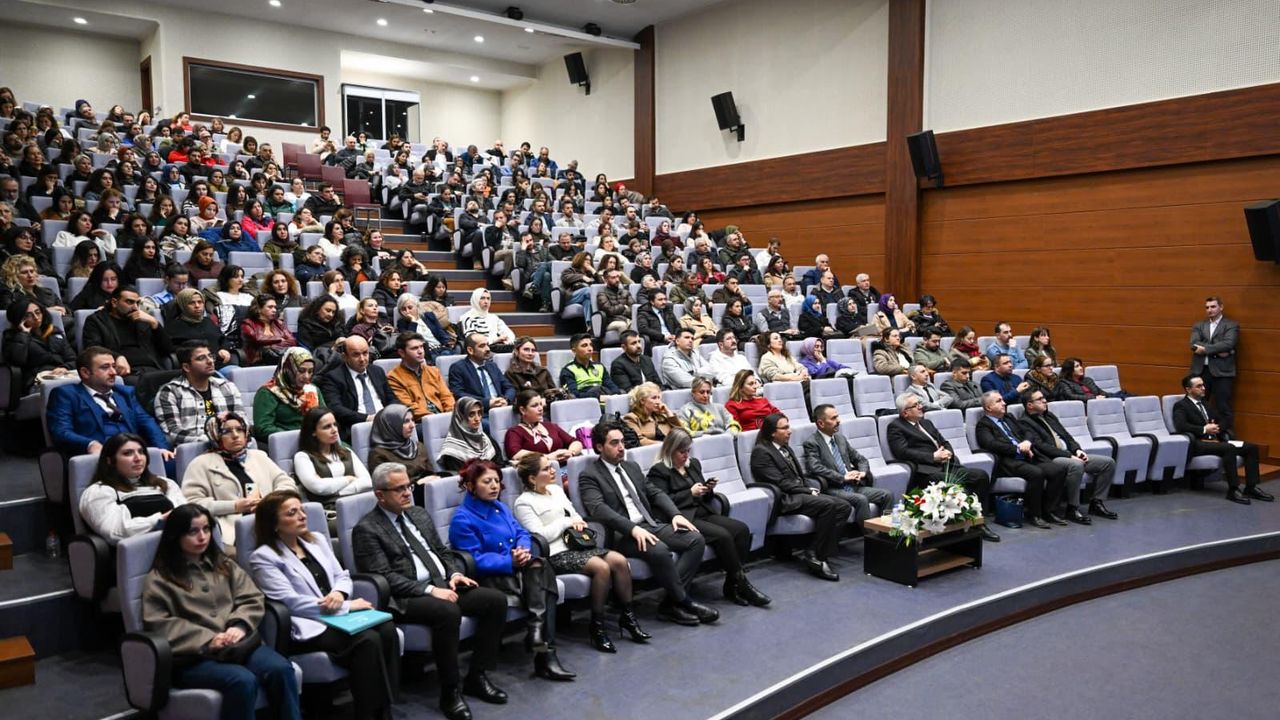 Dünya Sigara Bırakma Günü Konferansı Vali Aktaş’ın Katılımıyla Yapıldı