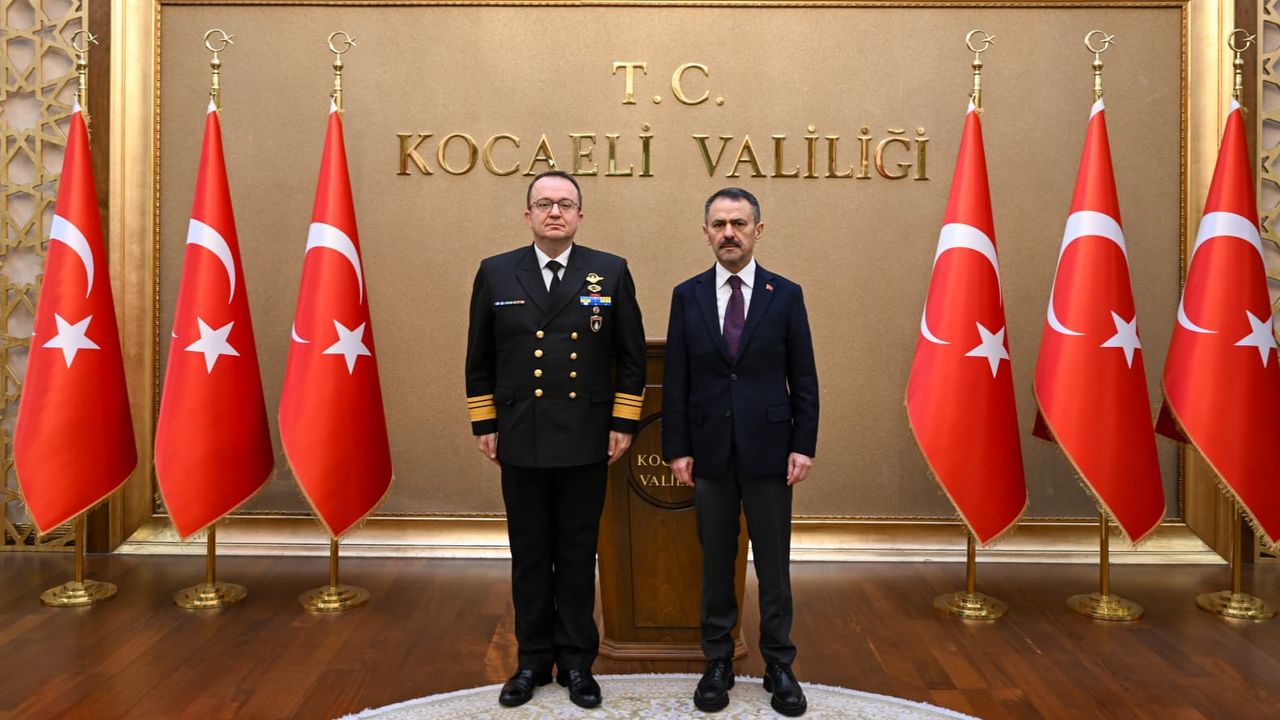 Deniz Hava Komutanı Tümamiral Mehmet Savaş Eser’den Vali Aktaş’a ziyaret