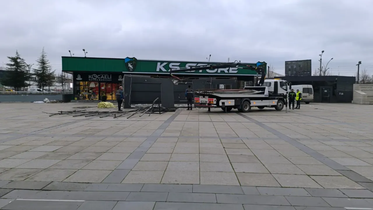 Kocaelispor Store Kent Meydanı’nda Yenilendi