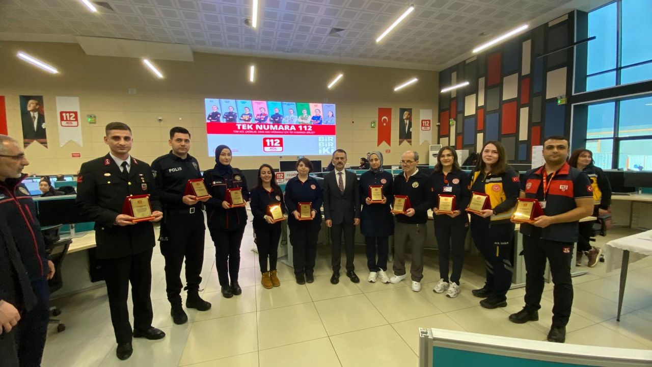 Kocaeli 112 İl Koordinasyon Toplantısı Vali Aktaş Başkanlığında Yapıldı