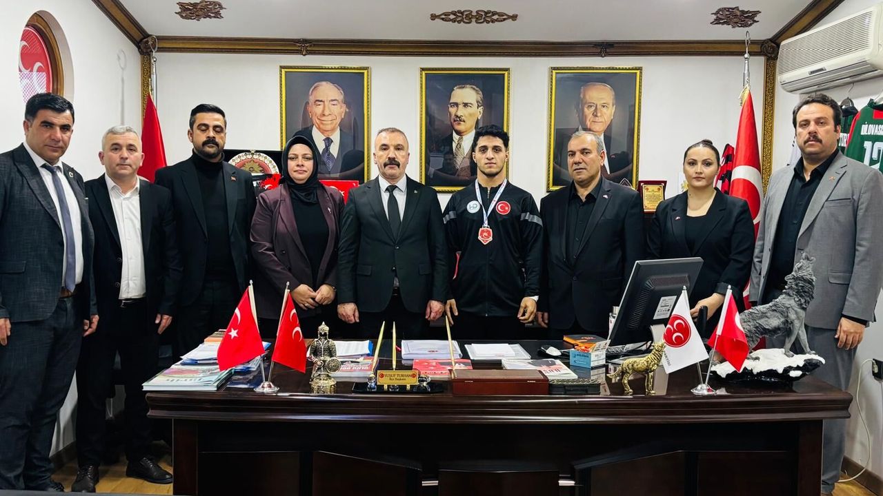 U20 Türkiye Güreş Şampiyonası’nda Yunus Boz Türkiye İkincisi