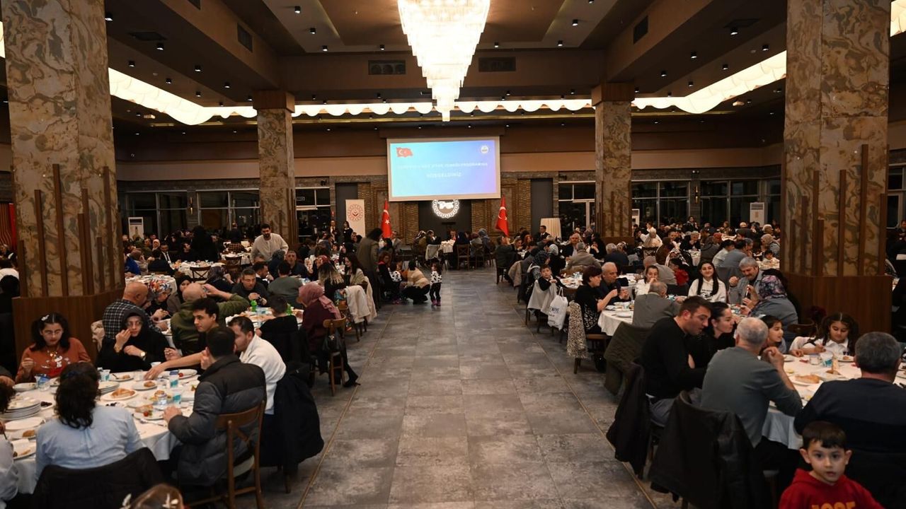 Aktaş Çifti, Koruyucu Aileler ve Çocuklarla İftarda Buluştu