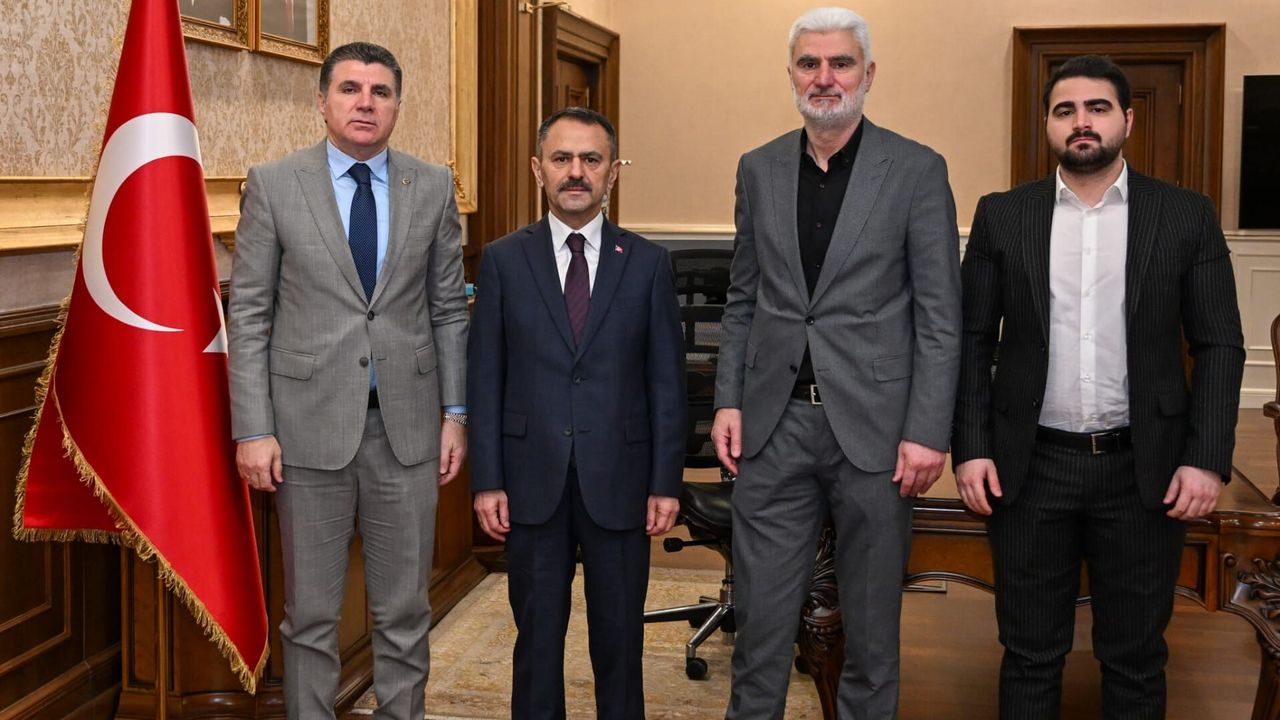 İş İnsanları Yıldıztekin Ailesi’nden Vali İlhami Aktaş’a Ziyaret