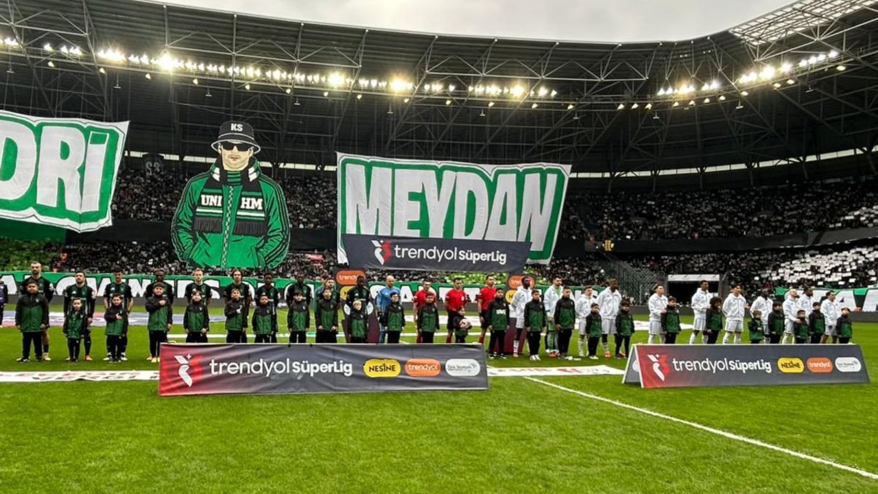 Taraftarın Hayali Gerçek Oldu: Çocuklar Kocaelispor Maçında Sahnedeydi