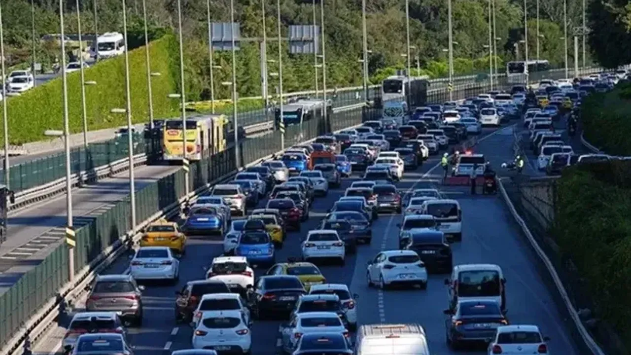 Yeni Araç Alacaklar Dikkat: Takograf Zorunlu, Ceza 75 Bin Lira