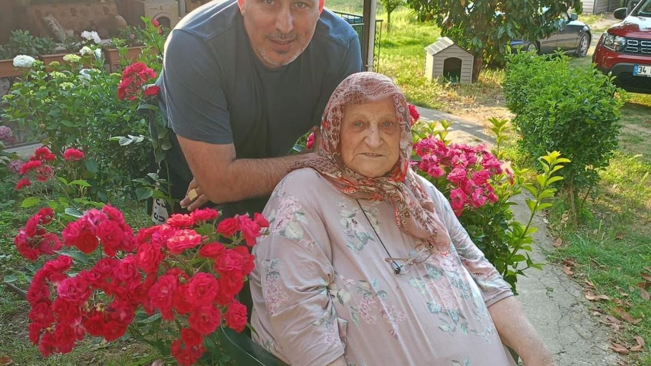 Merhume Zeynep Uzun İçin Mevlid-i Şerif Programı Düzenleniyor