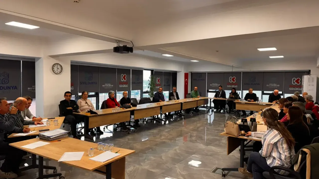 Aydınlılar Derneği’nde Olgun Koçak 8. kez başkan