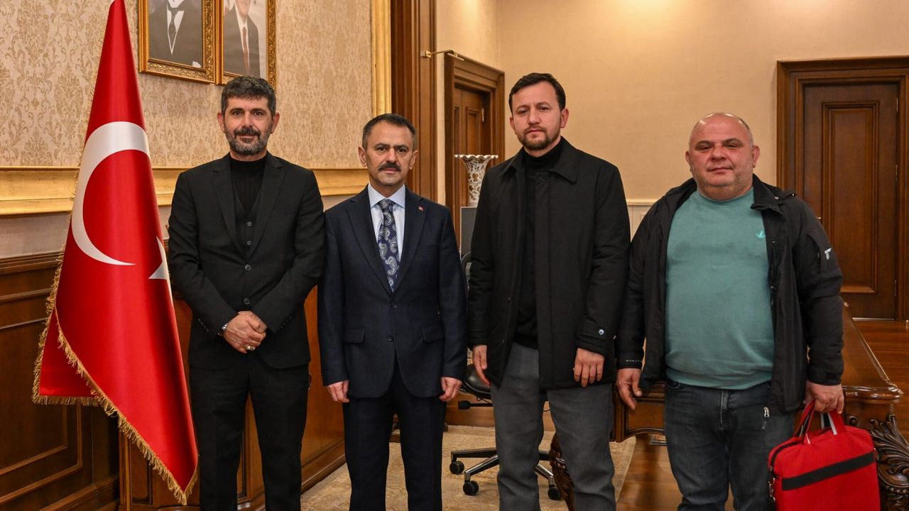 Bahçecik Kültür ve Dayanışma Derneği Yeni Yönetiminden Vali Aktaş’a İftar Daveti