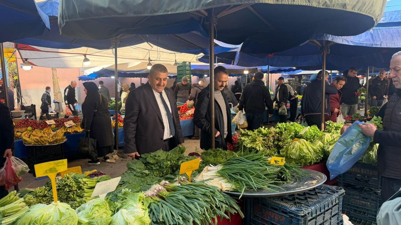 Vali İlhami Aktaş’tan Kozluk Semt Pazarında Esnaf Ziyareti